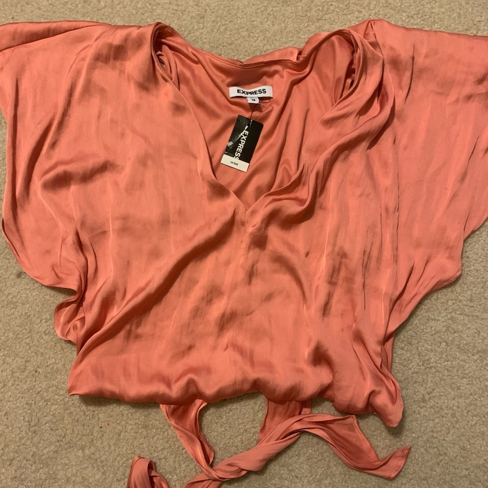 Express Peach/Orange Satin Cropped Waist Tie Kimono Cap Sleeve Blouse XS NWT